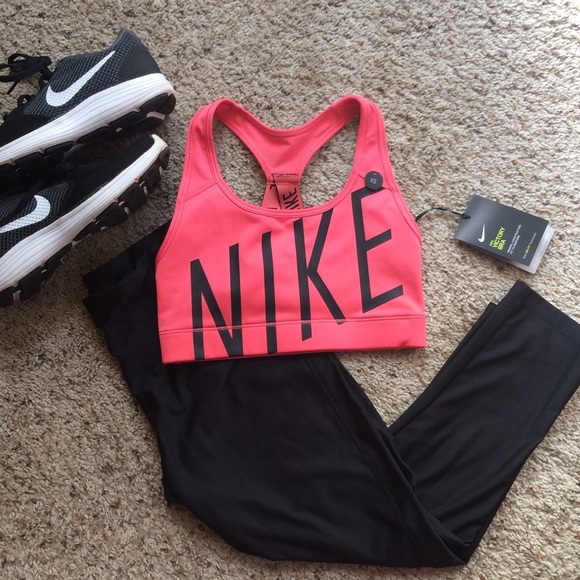 Nike Other - ✨Flash Sale✨NWT Nike Sports Bra